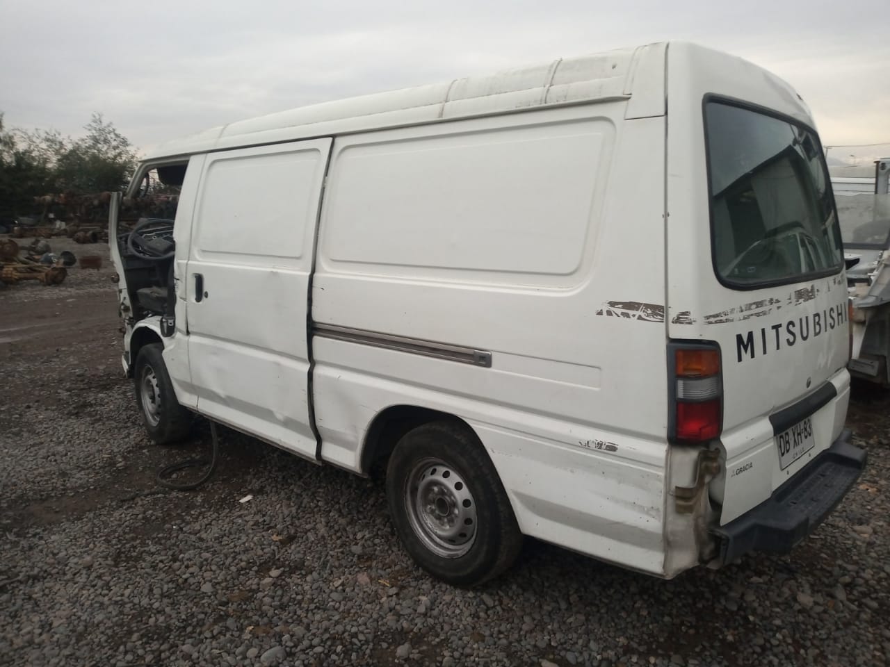  Mitsubishi L300 2011    EN DESARME